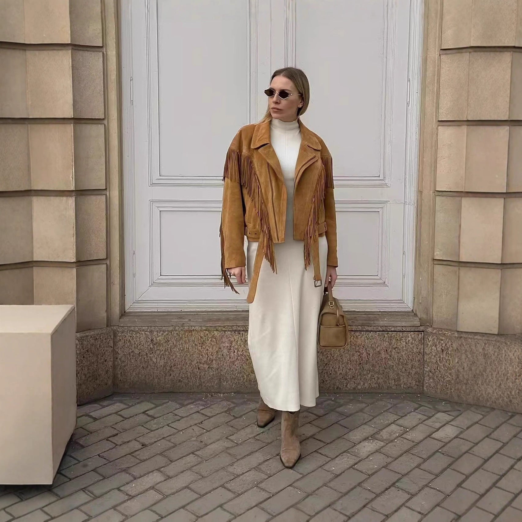 Retro-chic High-end Peplum Jacket With A Notched Collar And Fringed Wide Shoulders